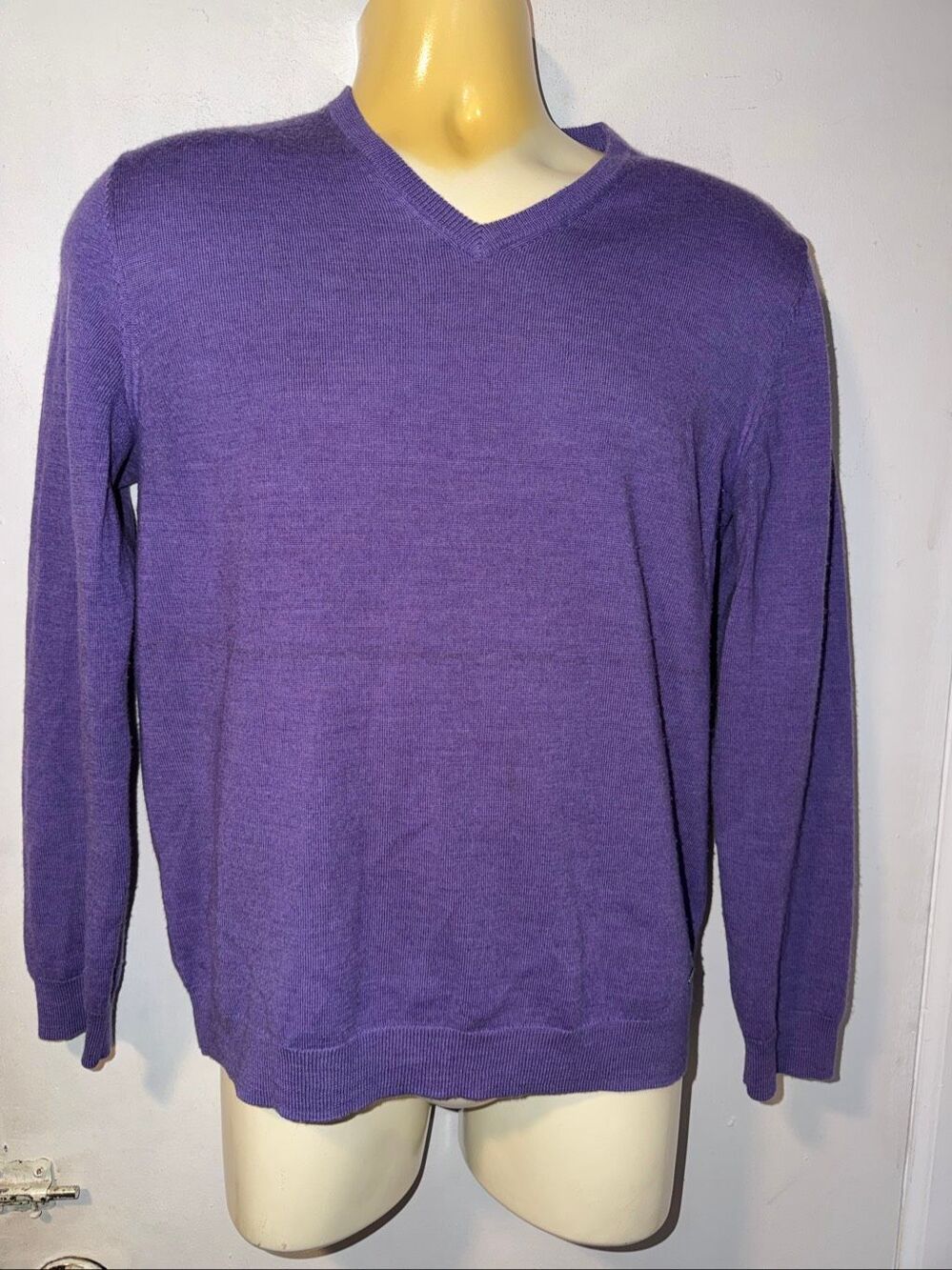 CALVIN KLEIN Purple Extra Fine Merino Washable V Neck Sweater-L